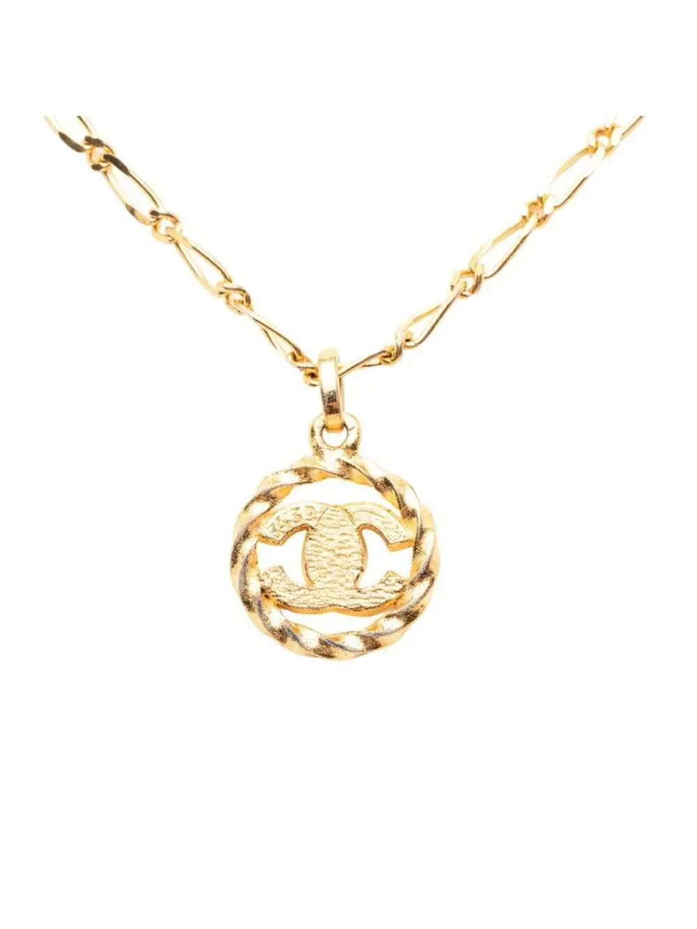 CHANEL elevate your